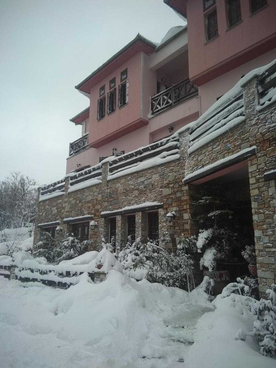 Guesthouse Iris Tsagkarada Buitenkant foto